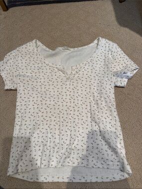 White Floral Ribbed Henley Tee-- Brandy